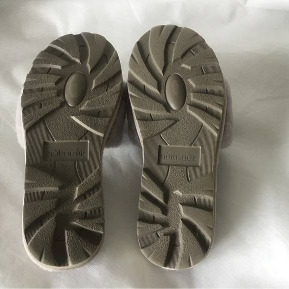 Nuknuuk Slide20 Women’s Slippers, Size 7 - Picture 6 of 7